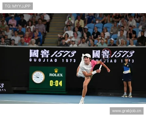 澳网赛场风云再起 新星崛起与老将对决成焦点